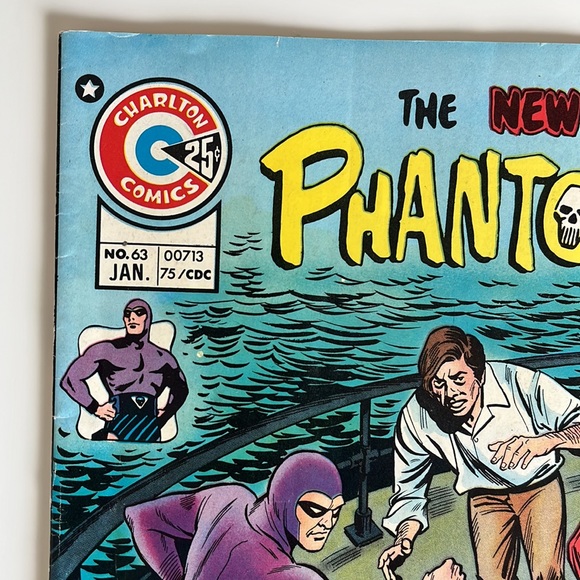 3 COMIC LOT THE NEW PHANTOM #63 #71 #74 1975 Charlton Comics Vintage Comic Book - Picture 4 of 15